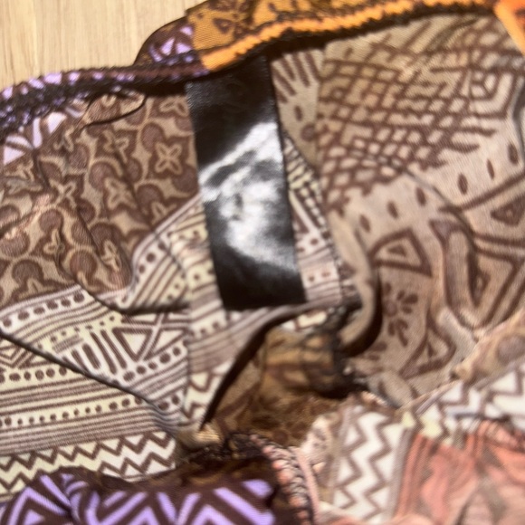 Colorful Patterned‎ Fabric - Picture 3 of 4